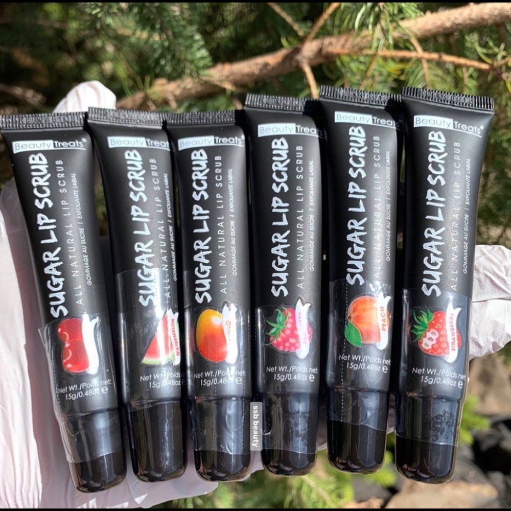 Sugar lip scrubs 🍒